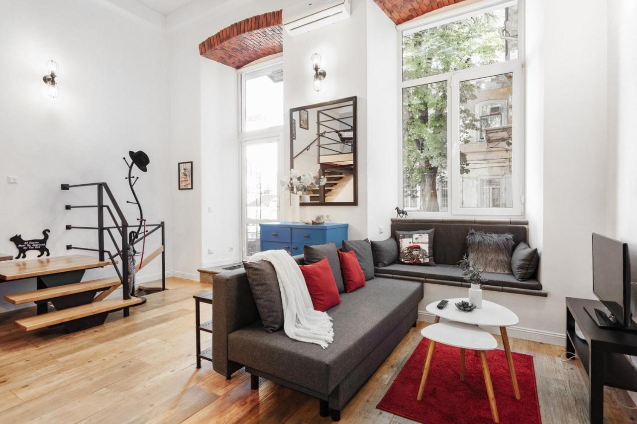 Apartment Two-room On Lanzheronovskaya